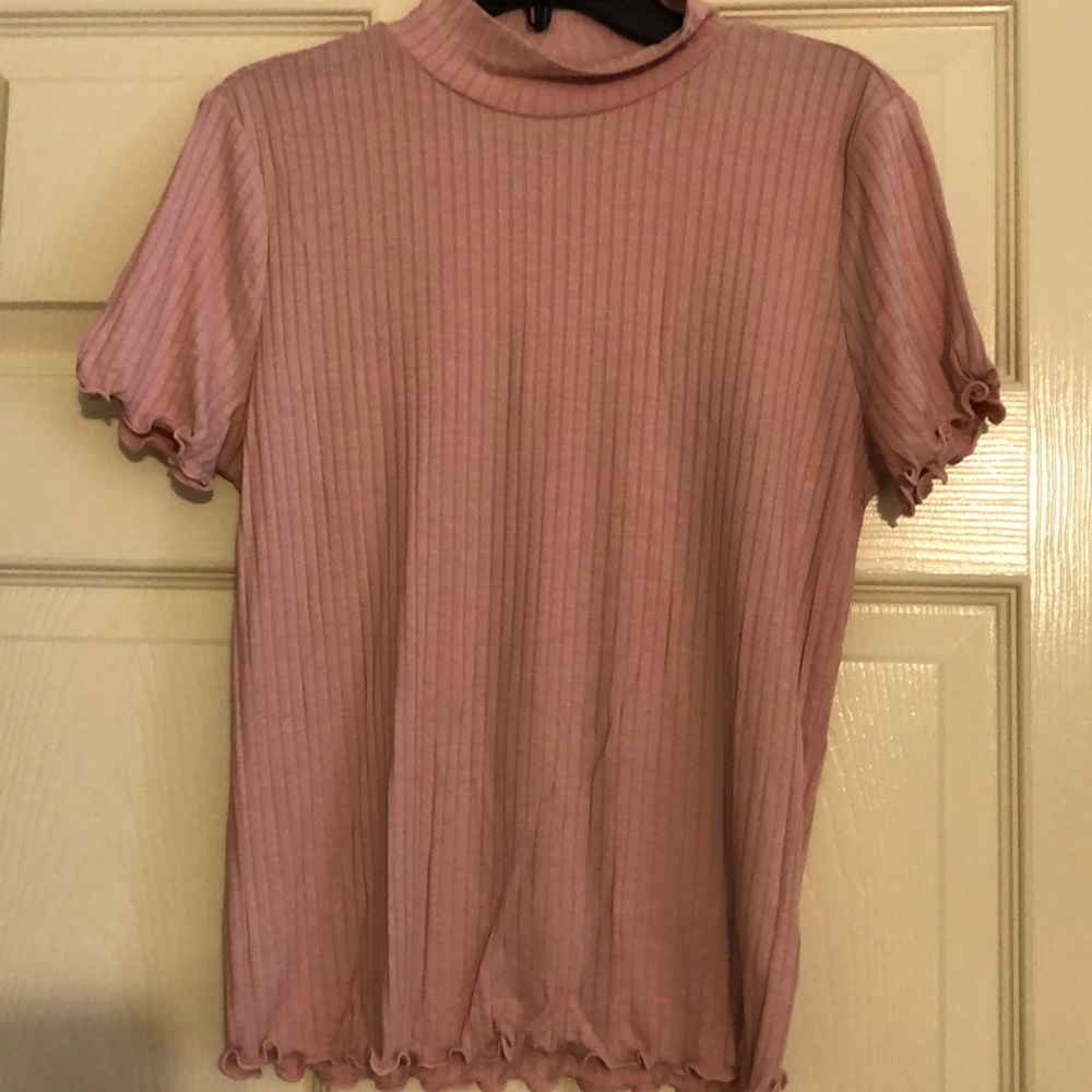 Candie’s Pink Cropped Ribbed Top